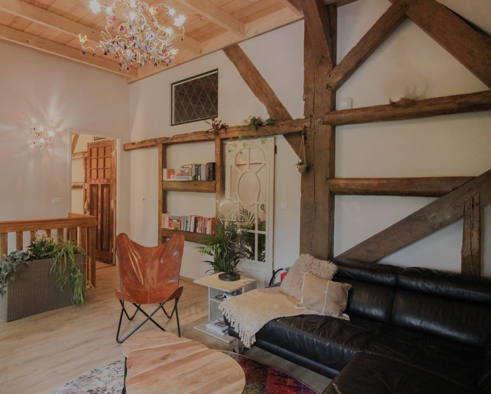 Woonruimte 1e verdieping