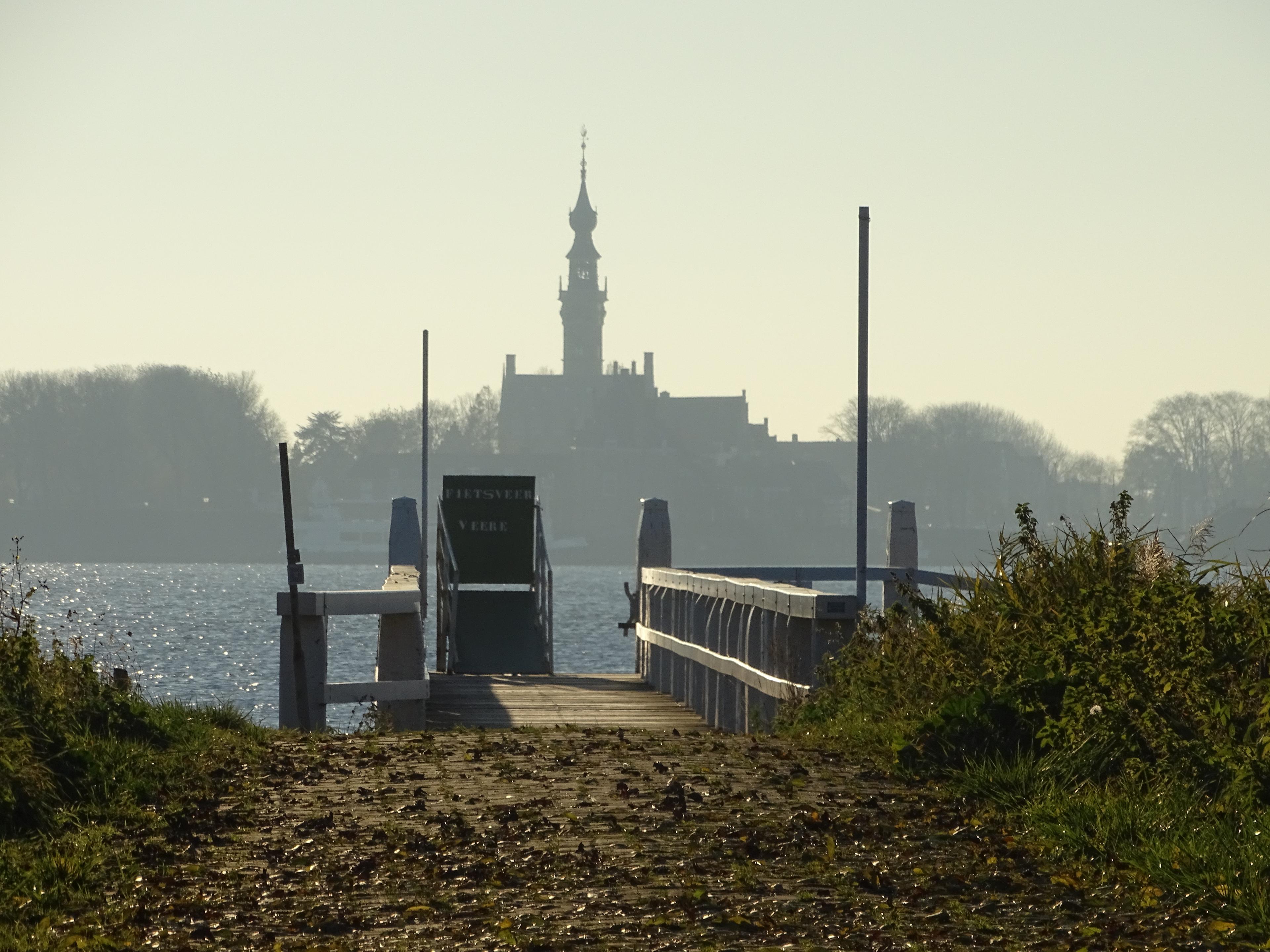 steiger fiets/voetveer