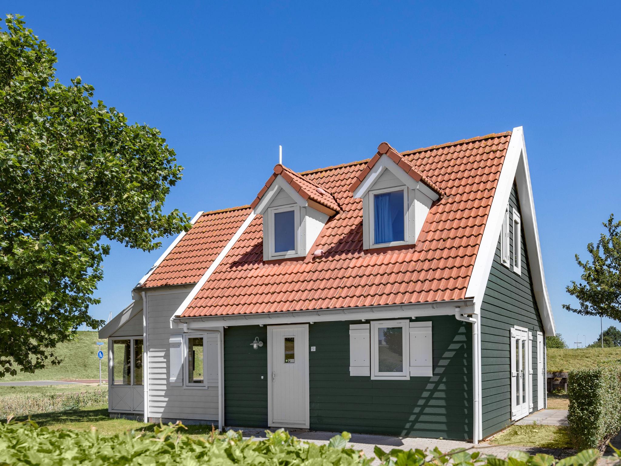 Gerestylde villa voor 8 personen op vakantiepark Aquadelta, nabij het Grevelingenmeer
