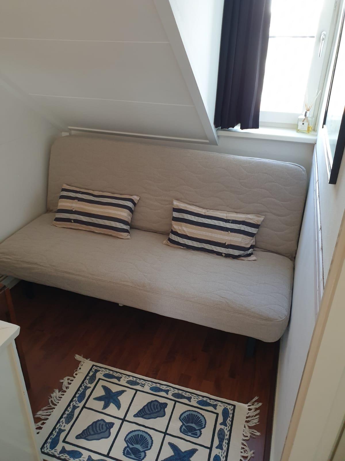 comfortabele slaapbank geschikt voor 2 personen