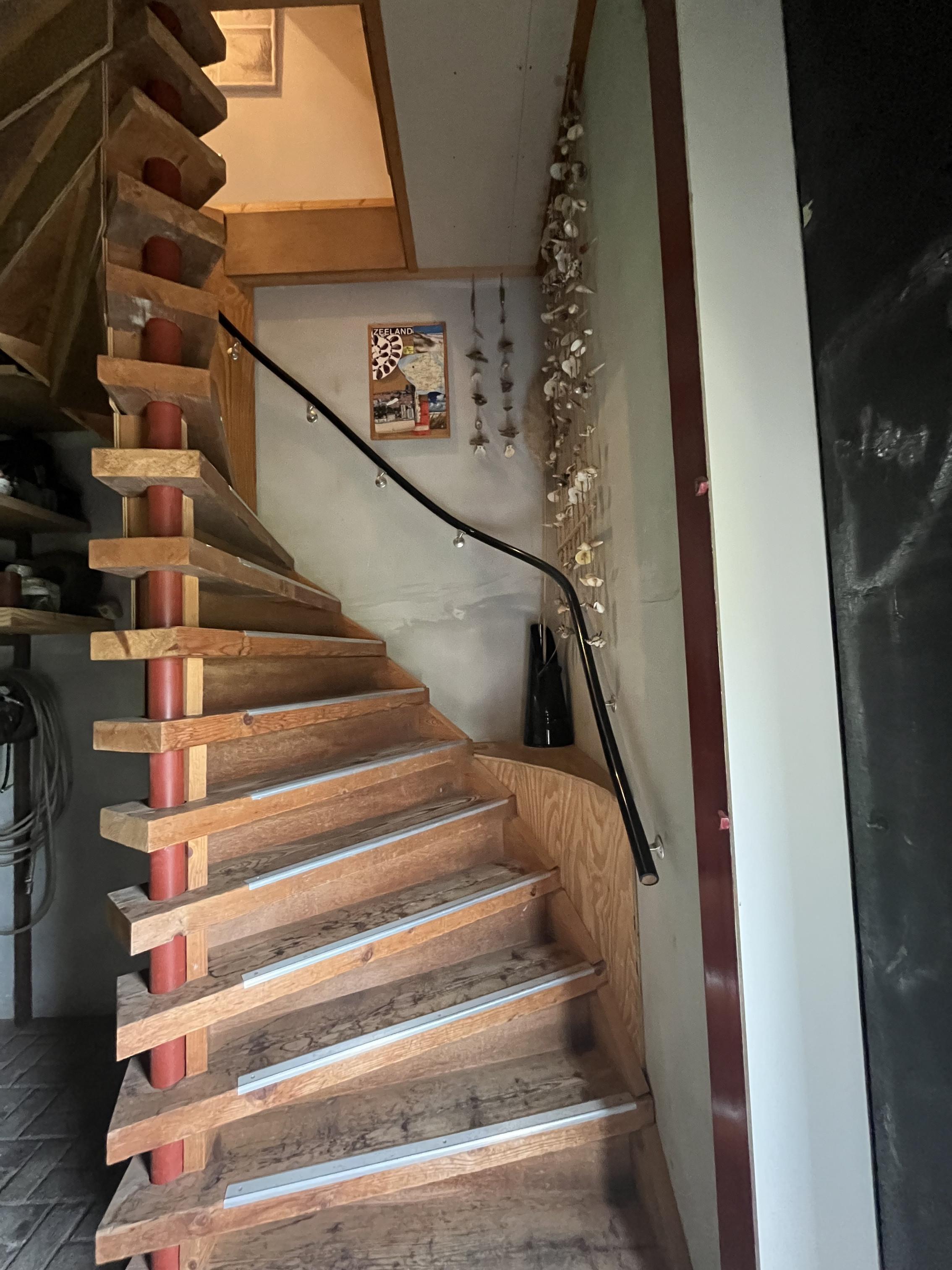 trap naar appartement