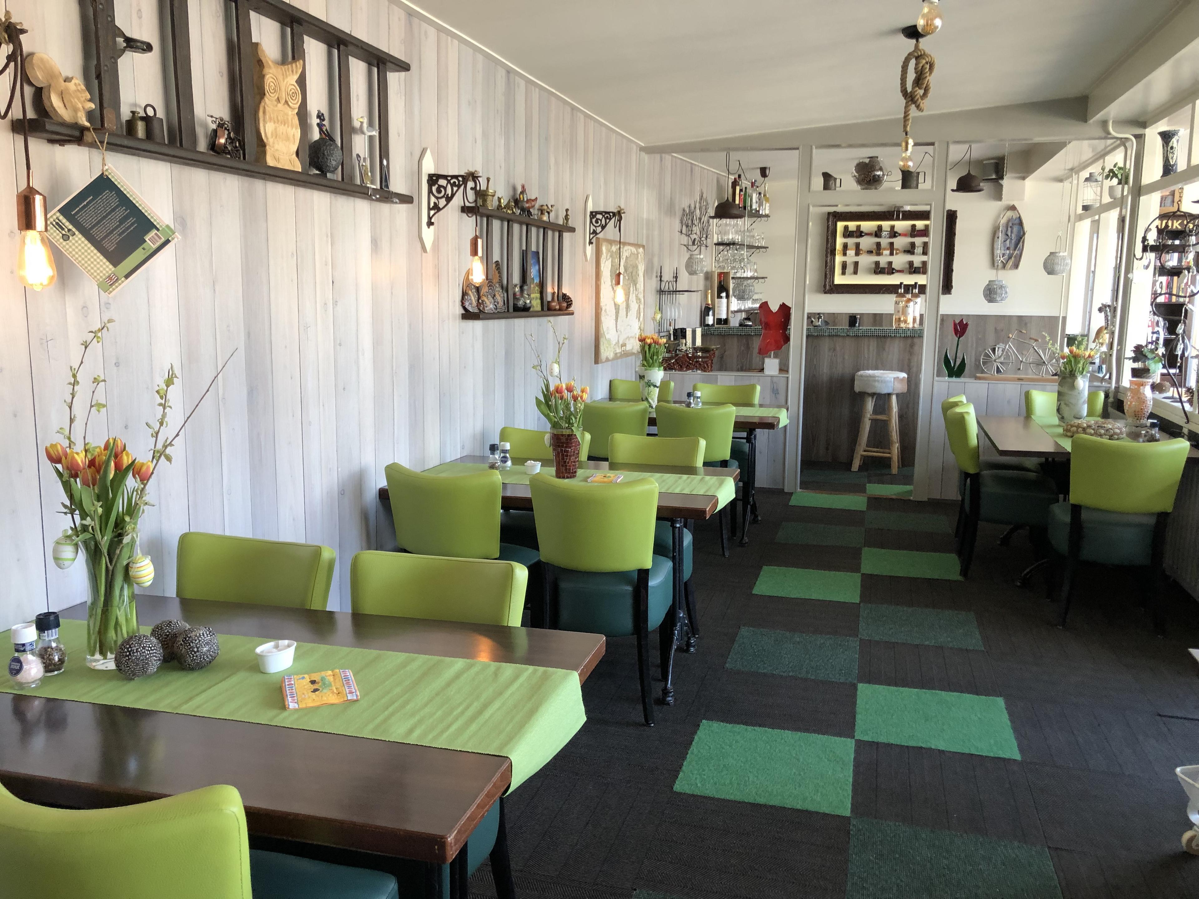 Eetkamer en serre