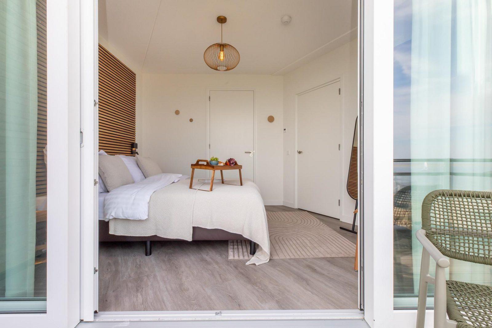 Slaapkamer Vista Maris - Havenweg 36-12 'Zeildroom' | Sint-Annaland