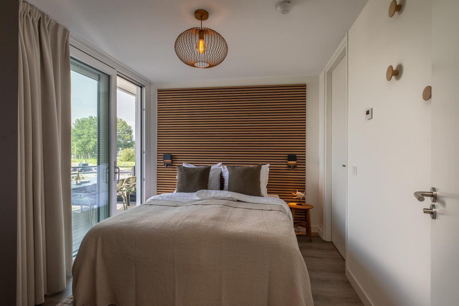 Slaapkamer Vista Maris - Havenweg 36-12 'Zeildroom' | Sint-Annaland