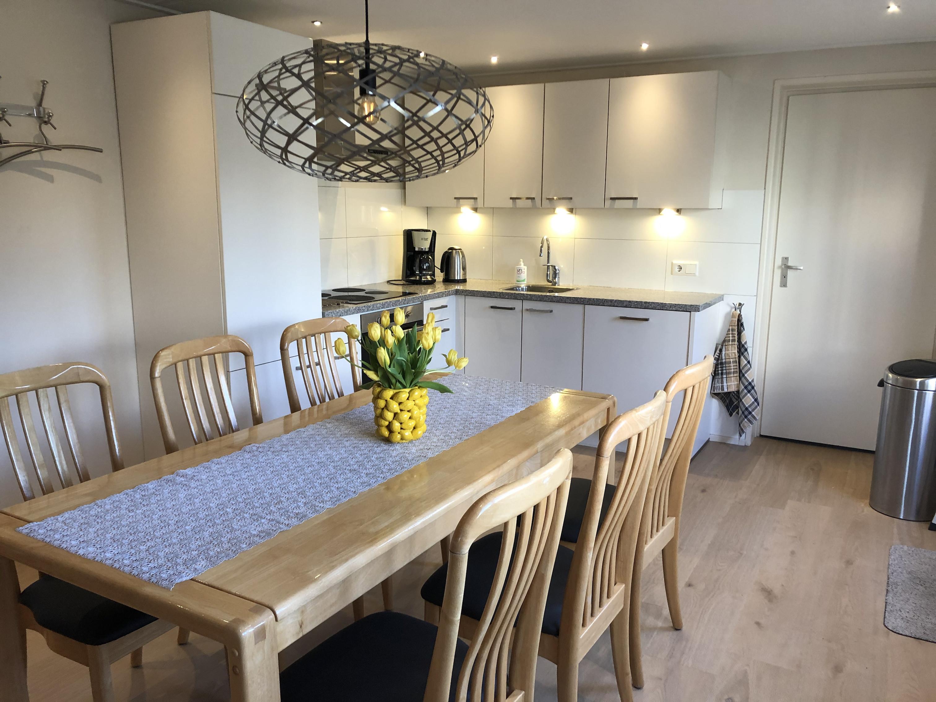 Keuken & deur badkamer