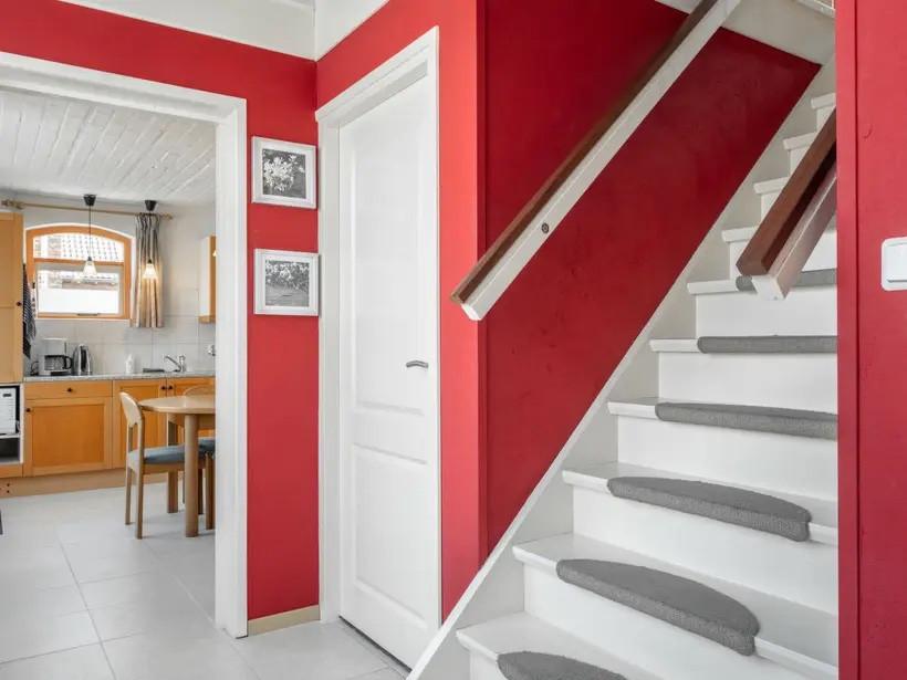 Hal met trap vakantiehuis Sint Kruis