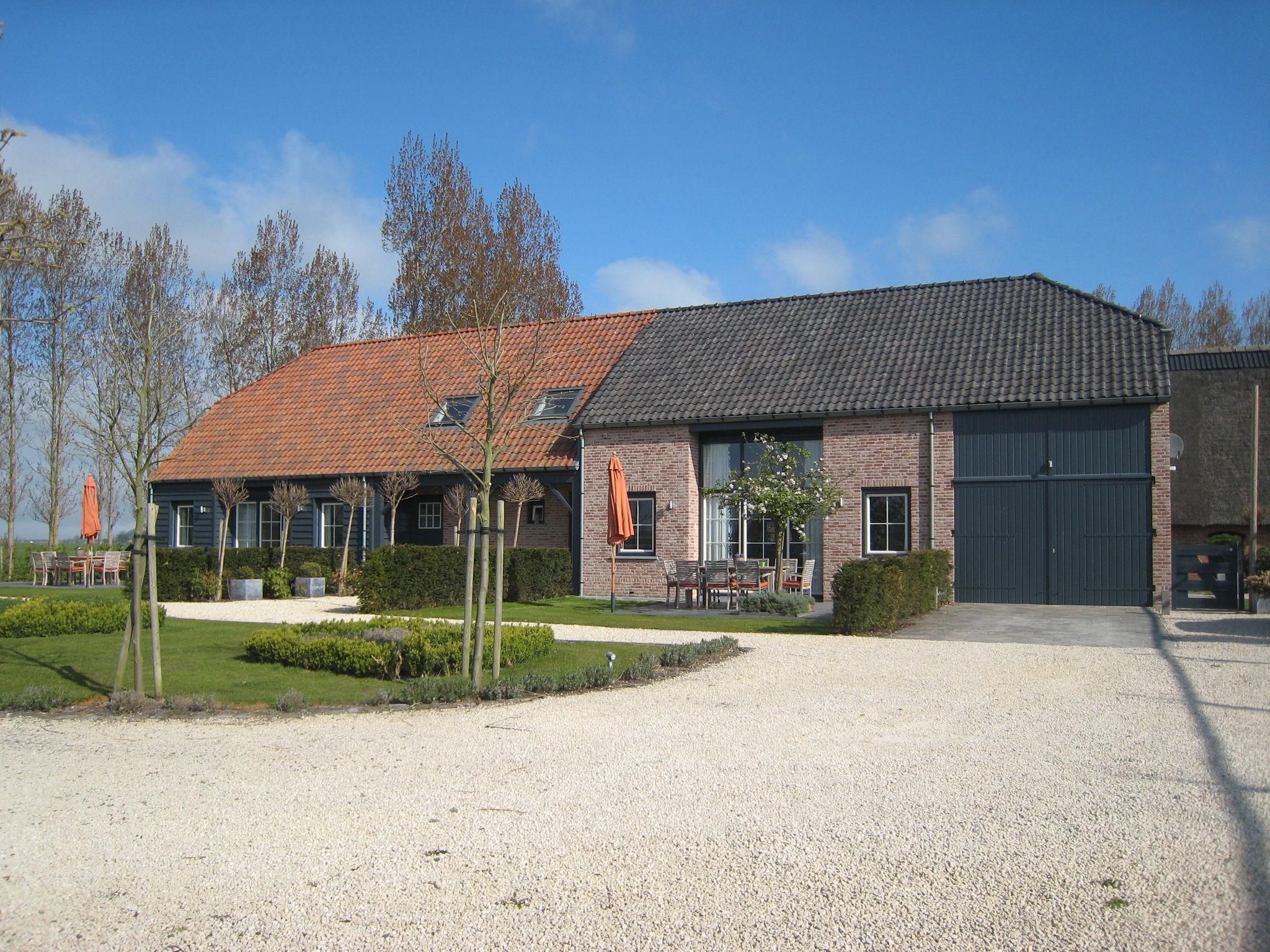 Geräumige Villa in Sluis mit einer Sauna