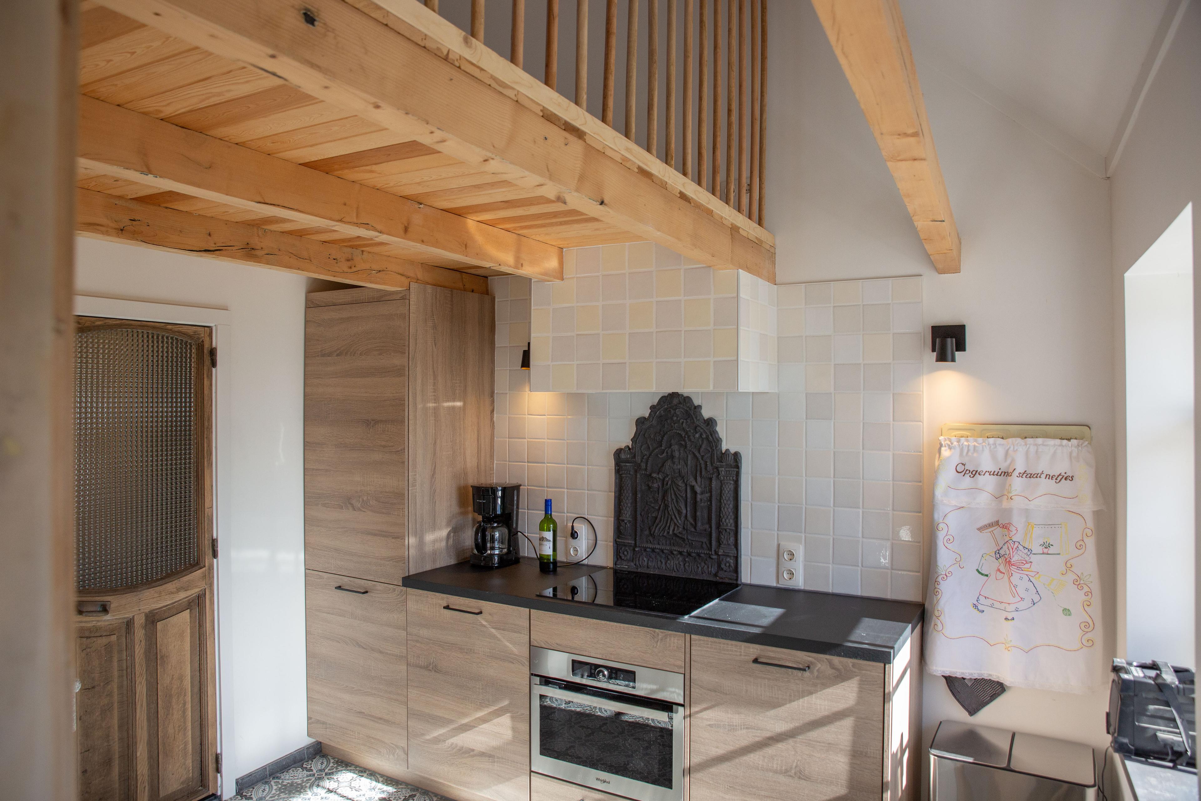 Vaatwasser, koelkast en combi-oven aanwezig