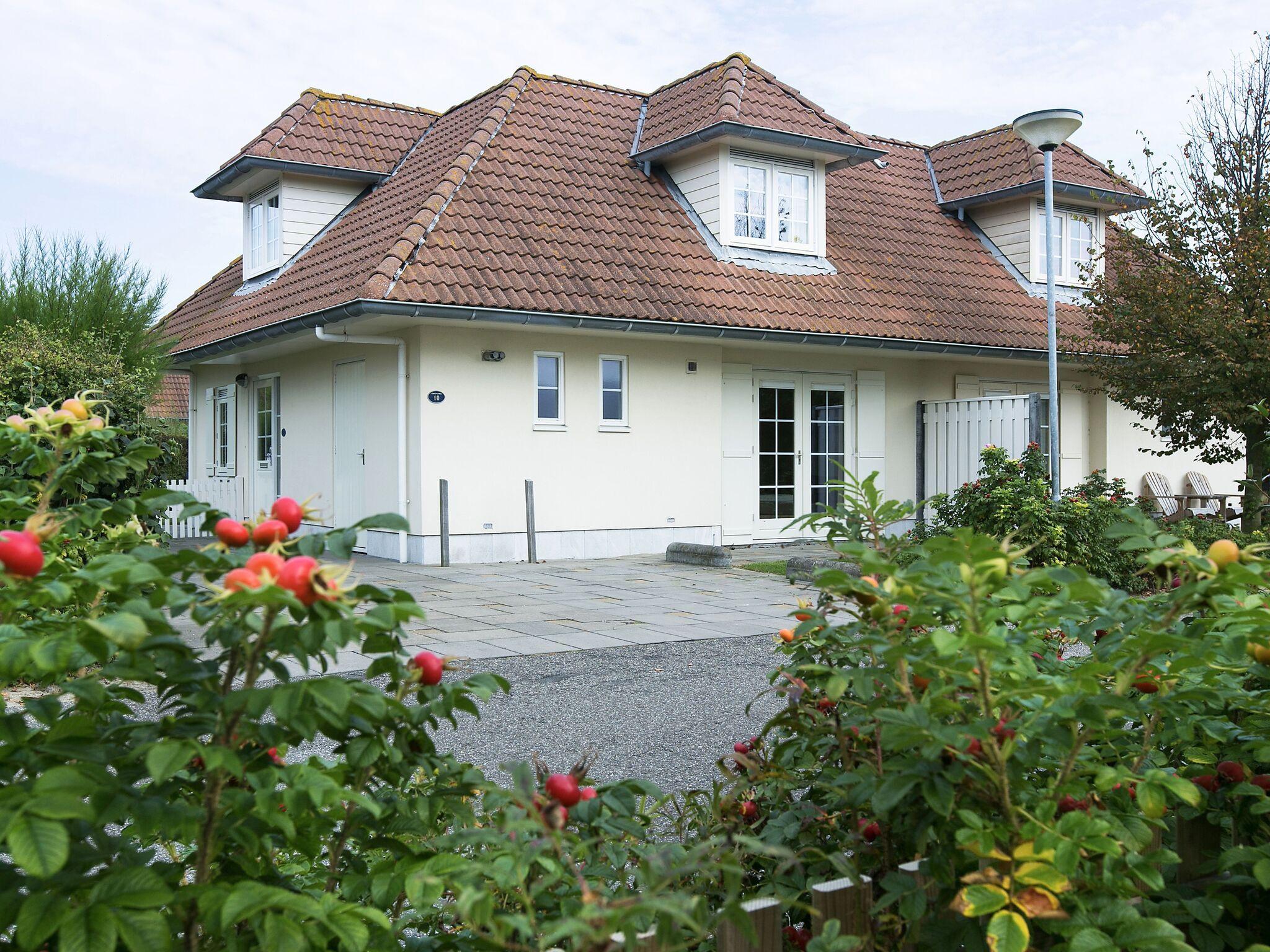 Gerestylde villa in Domburg, zee op slechts 1km
