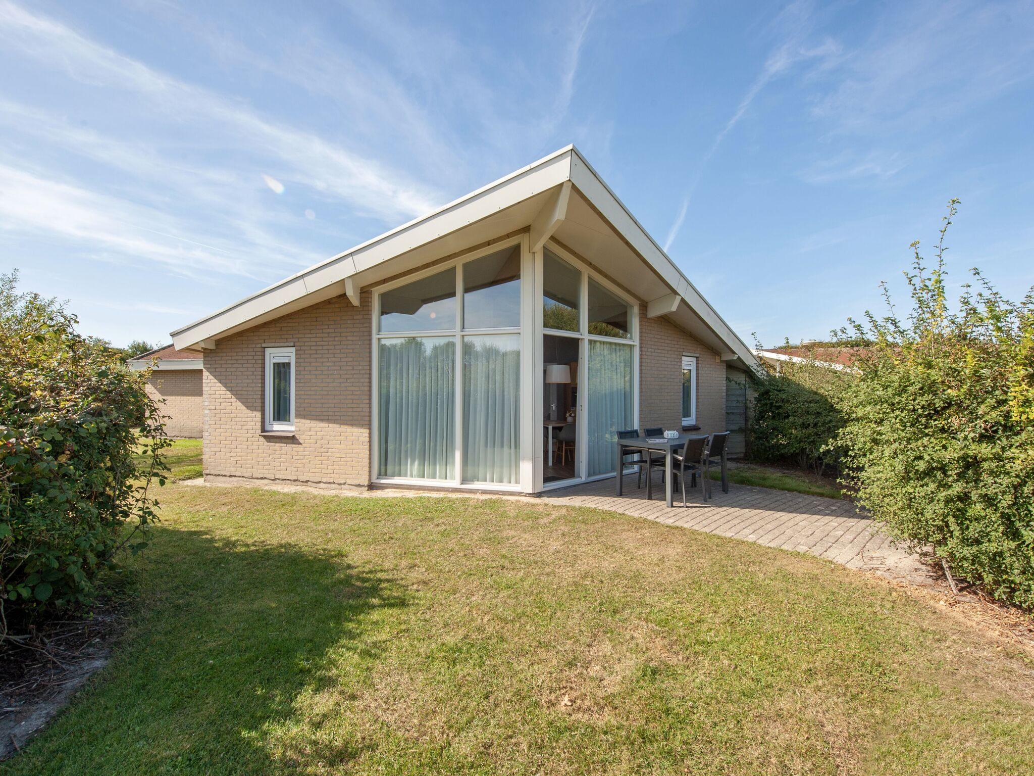 Bungalow im Ferienpark in der Nähe von Domburg