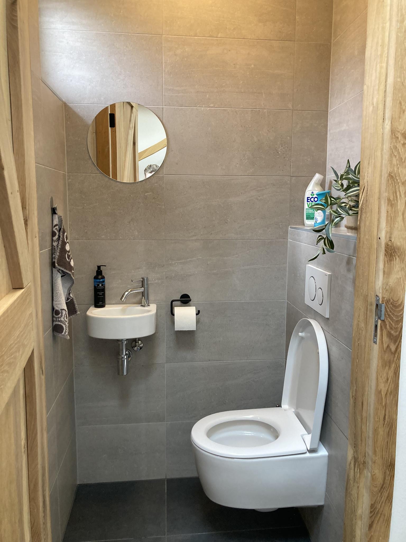 Toilet beneden