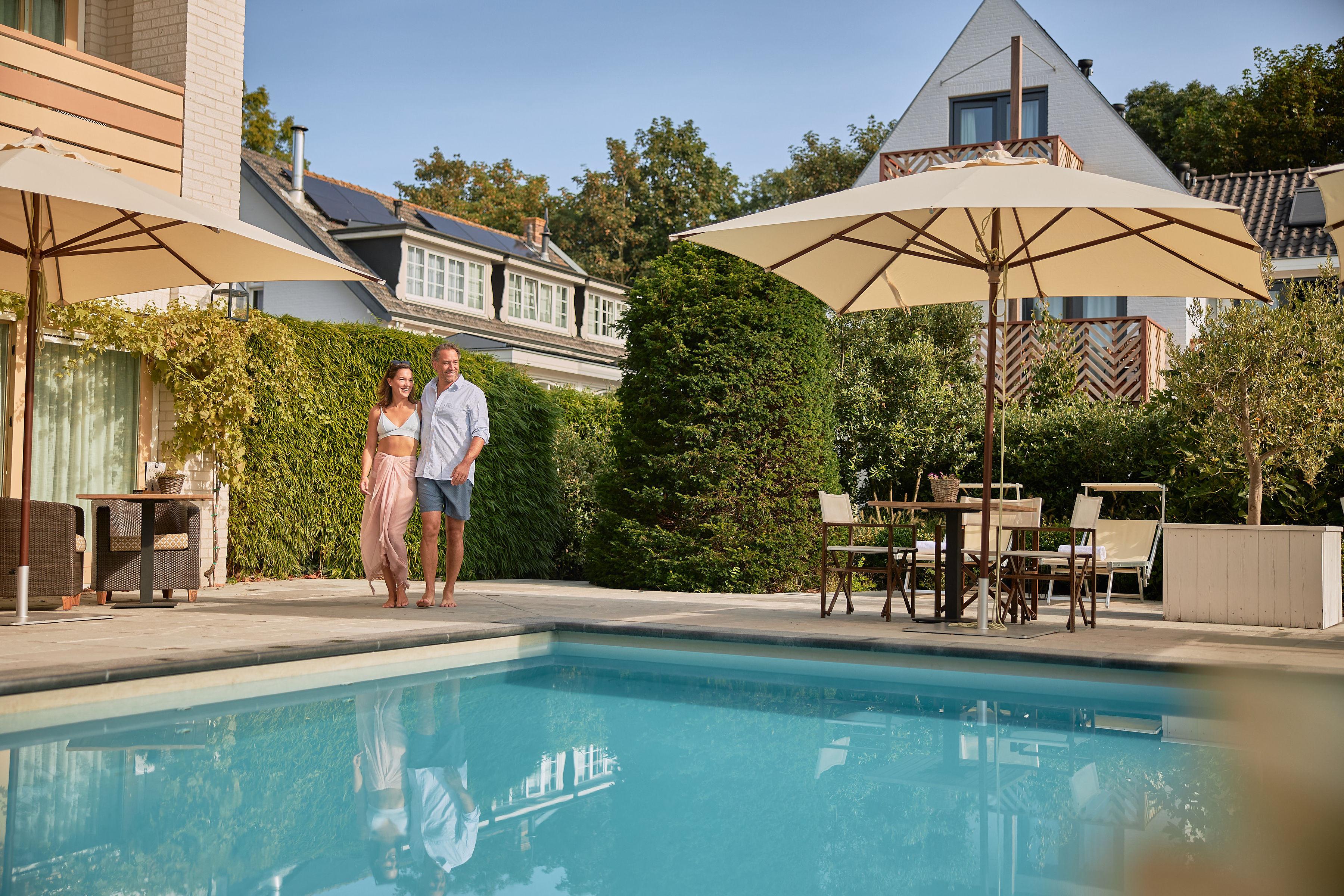 Badhotel Renesse zwembad