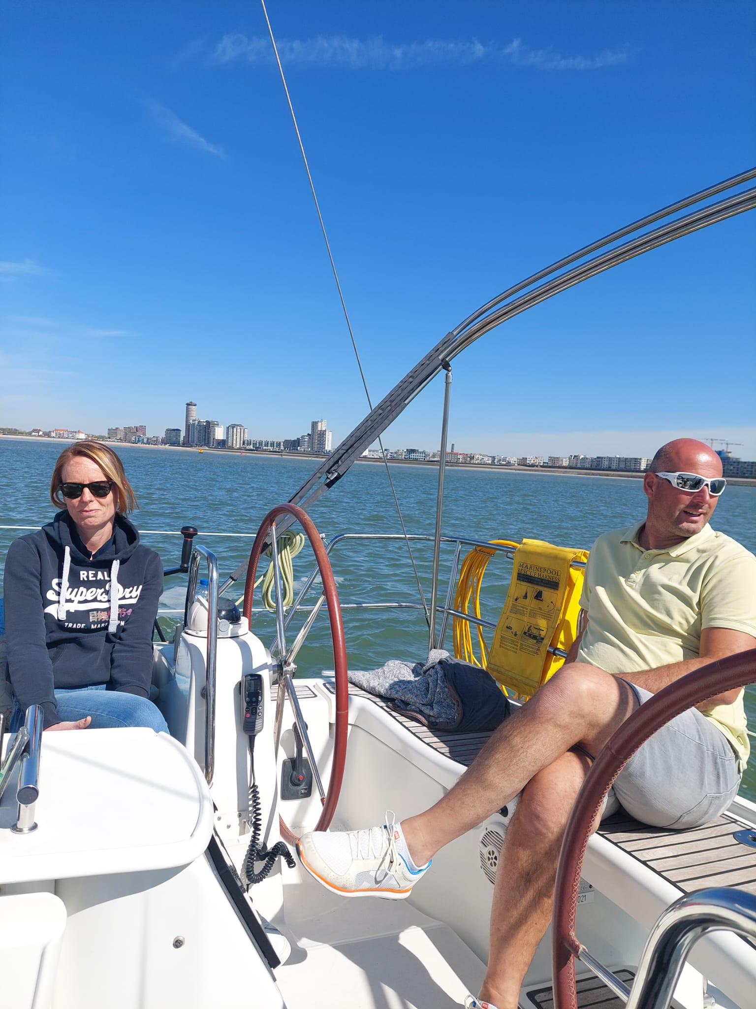 Zeilend langs de boulevard van Vlissingen