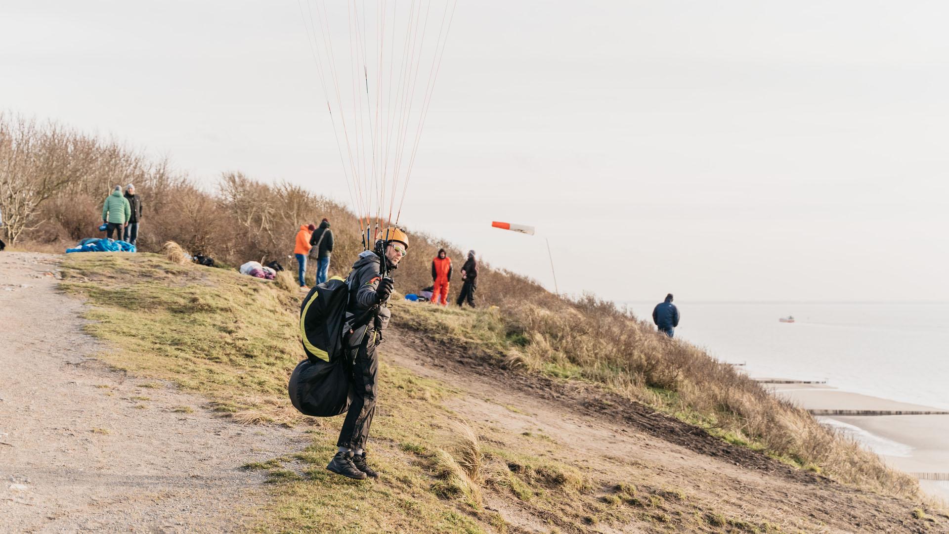 Valkenisse-paragliden-12