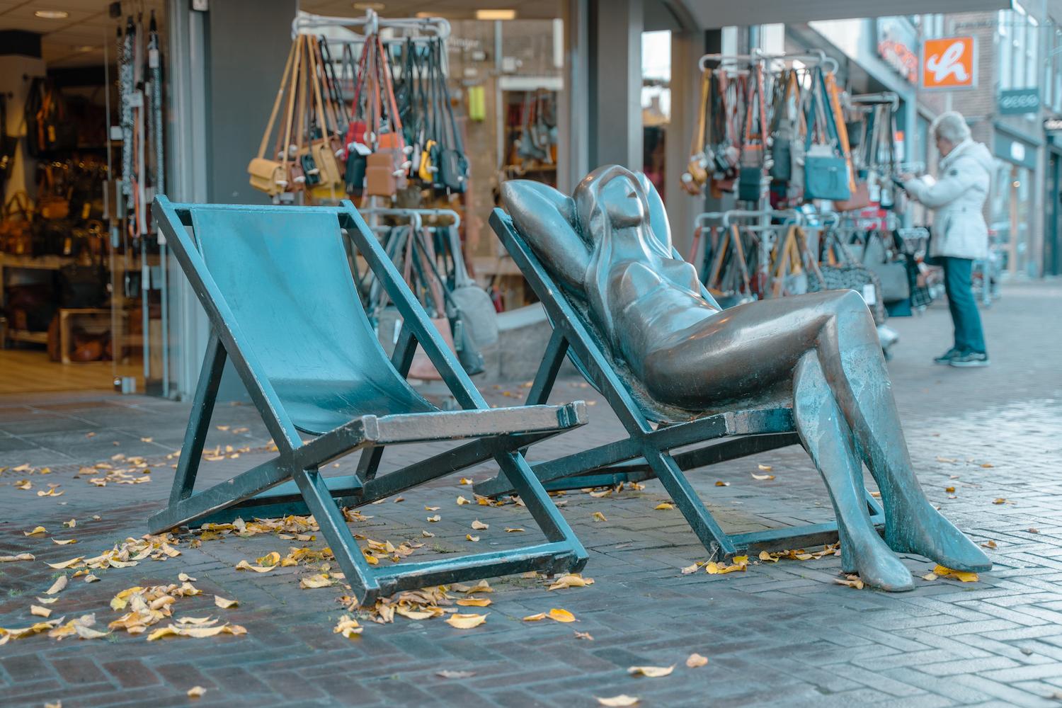 iddelburg Frau Strandkorb Einkaufsstraße
