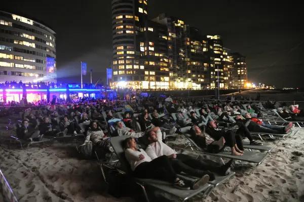 Openluchtvoorstelling Film By The Sea