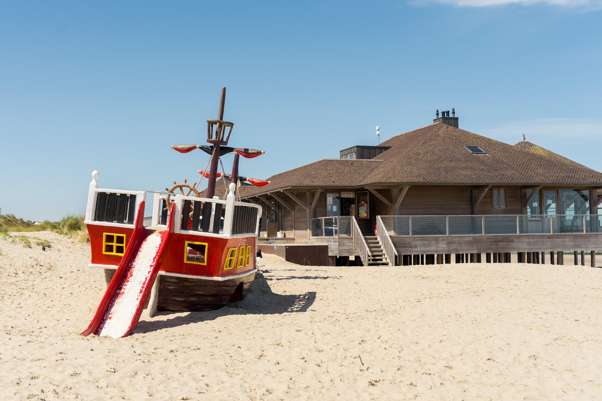 Strandpavillion De Piraat Cadzand